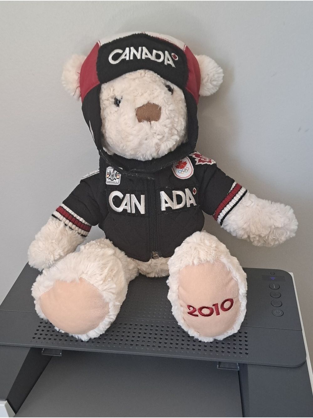 HBC Vancouver 2010 Olympics collectible Teddy Bear Plush embroidered patches 18"